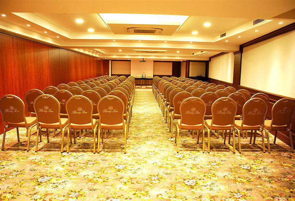Hurry Inn Merter Истанбул Екстериор снимка